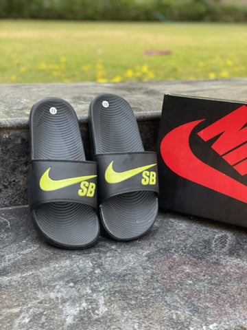 Nike Kawa SB Slide Volt Black