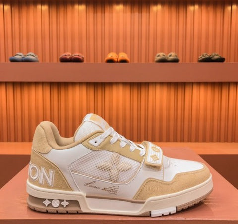 Louis Vuitton White Leather LV Trainer Sneakers Size 43 Louis Vuitton