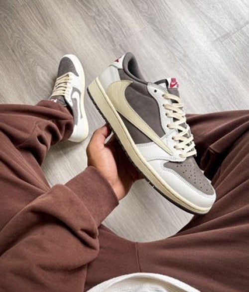 Air Jordan 1 Low Travis Scott Reverse Mocha