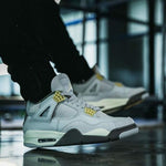 Jordan Retro 4 SE Craft Photon Dust