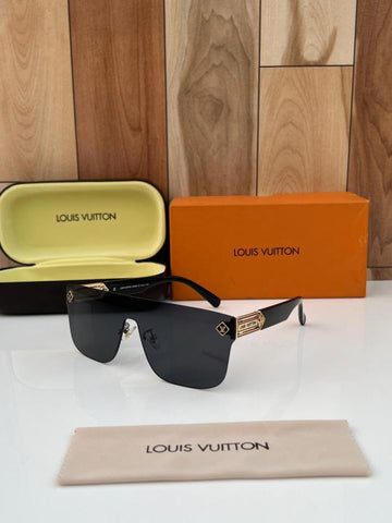 Louis Vuitton 68025 Black