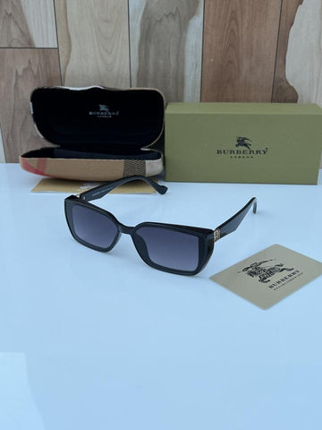 Burberry Small 3310 Black