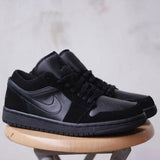 Nike Air Jordan Retro 1 Low Triple Black