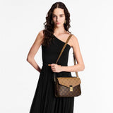 Louiis Vuitton Pochette Mtis